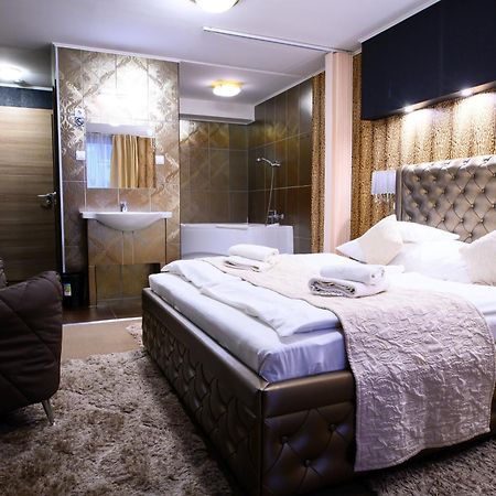 Palermo Panzio Otel Nyíregyháza Dış mekan fotoğraf