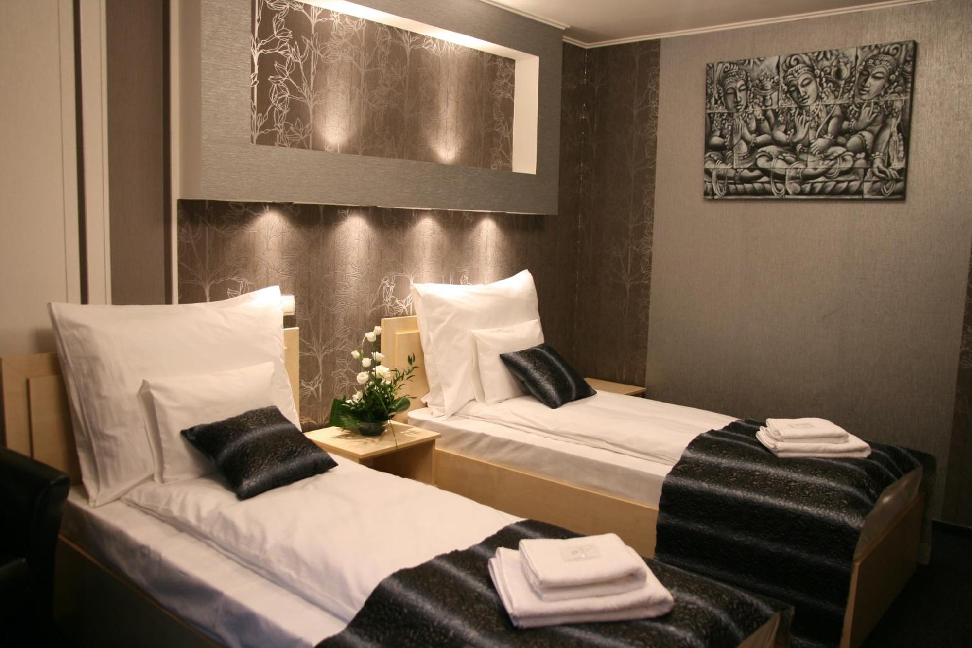Palermo Panzio Otel Nyíregyháza Dış mekan fotoğraf